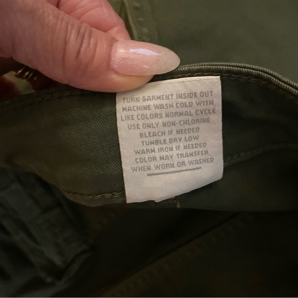 NWT Torrid Army Green Button Up Cargo Shorts Summer Casual Vacation Plus Size - Picture 9 of 9